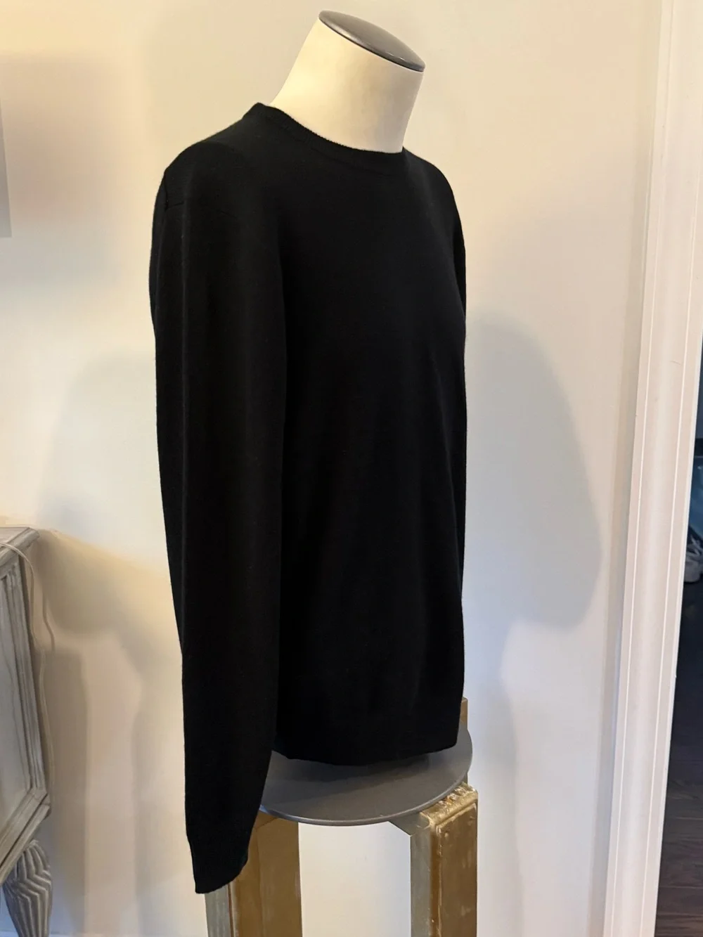 J. CREW 100% CASHMERE Black Classic Timeless Crewneck Sweater Size MEDIUM